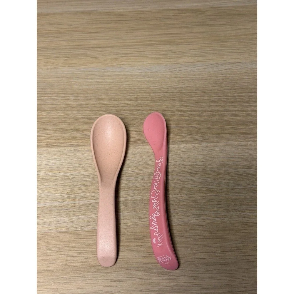 Food Grade Silicone 4 Baby Spoons, 1 Plastic Spoon